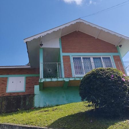 Casa Aconchegante Na Serra Campos do Jordão מראה חיצוני תמונה