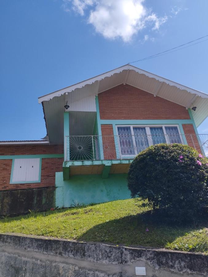 Casa Aconchegante Na Serra Campos do Jordão מראה חיצוני תמונה